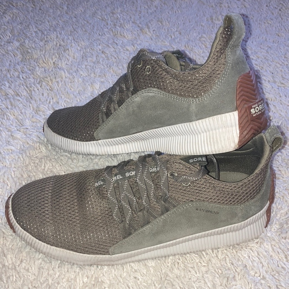Sorel Army Green Sneaker
